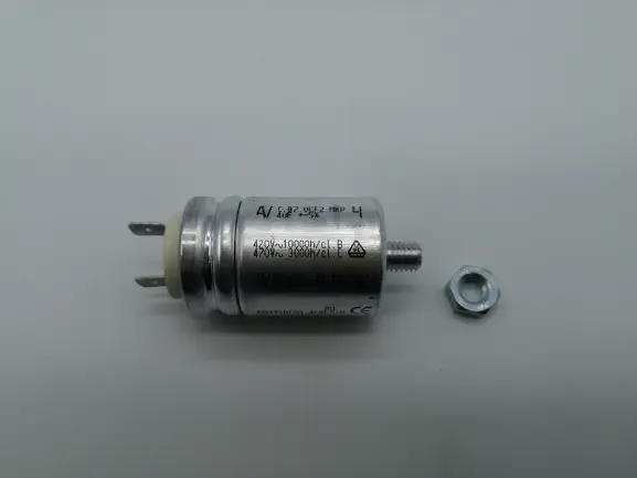 rozběhový kondenzátor 4UF-450V