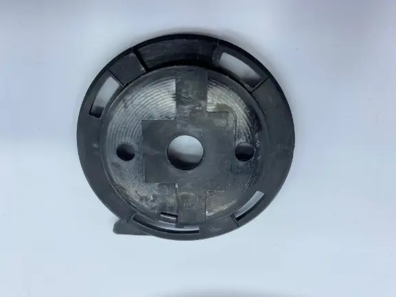 COMMUTATOR FIXING PLASTIC