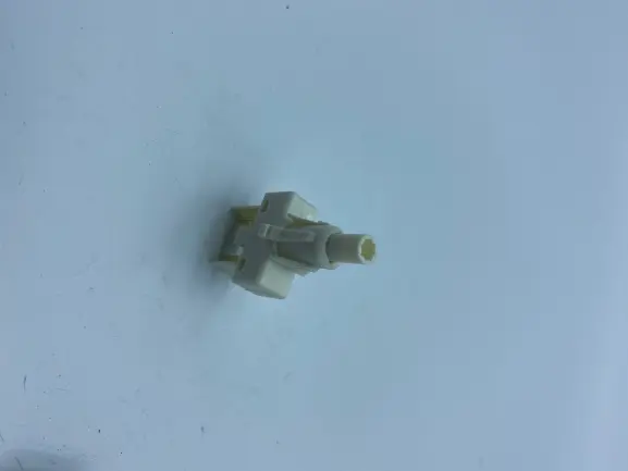 ON/OFF IGNITION SWITCH