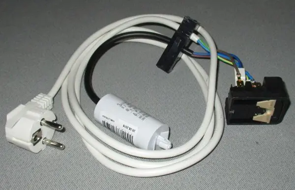 EQUIPPED SUPPLY CORD EU PZ 75 E1B 2.08 m
