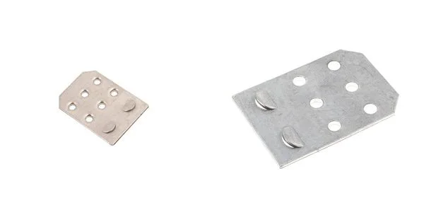 LOWER HINGE FIXING PLATE (30X40) 6 HOLES